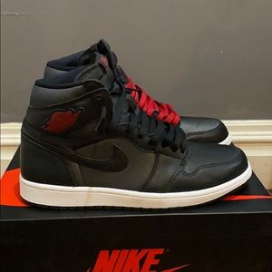 Air Jordan 1 high retro gym red satin